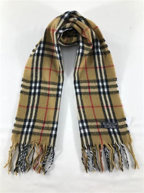 come distinguere sciarpa burberry falsa|burberry scarf copy paste.